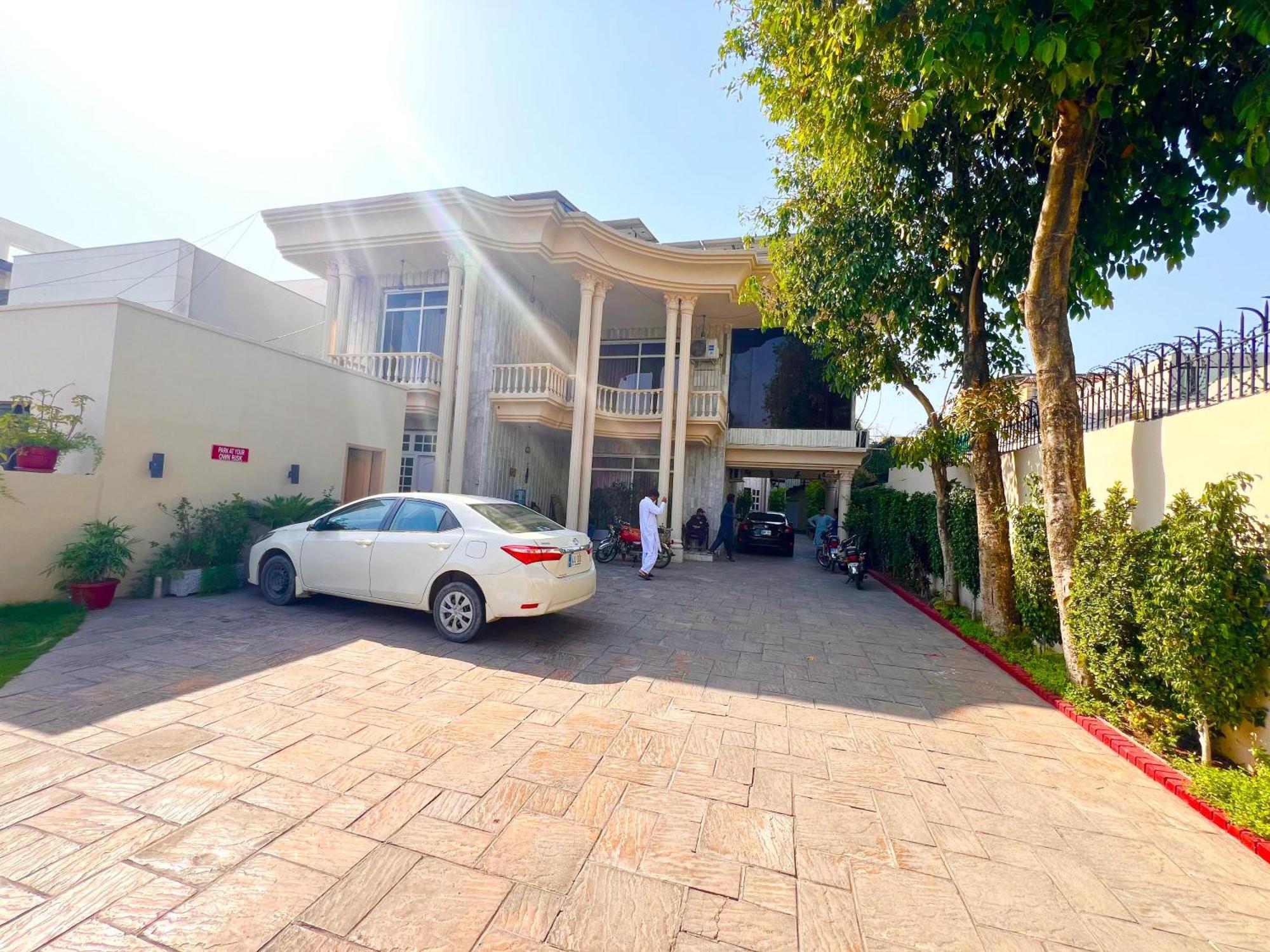 Shelton Guest House Islamabad Extérieur photo